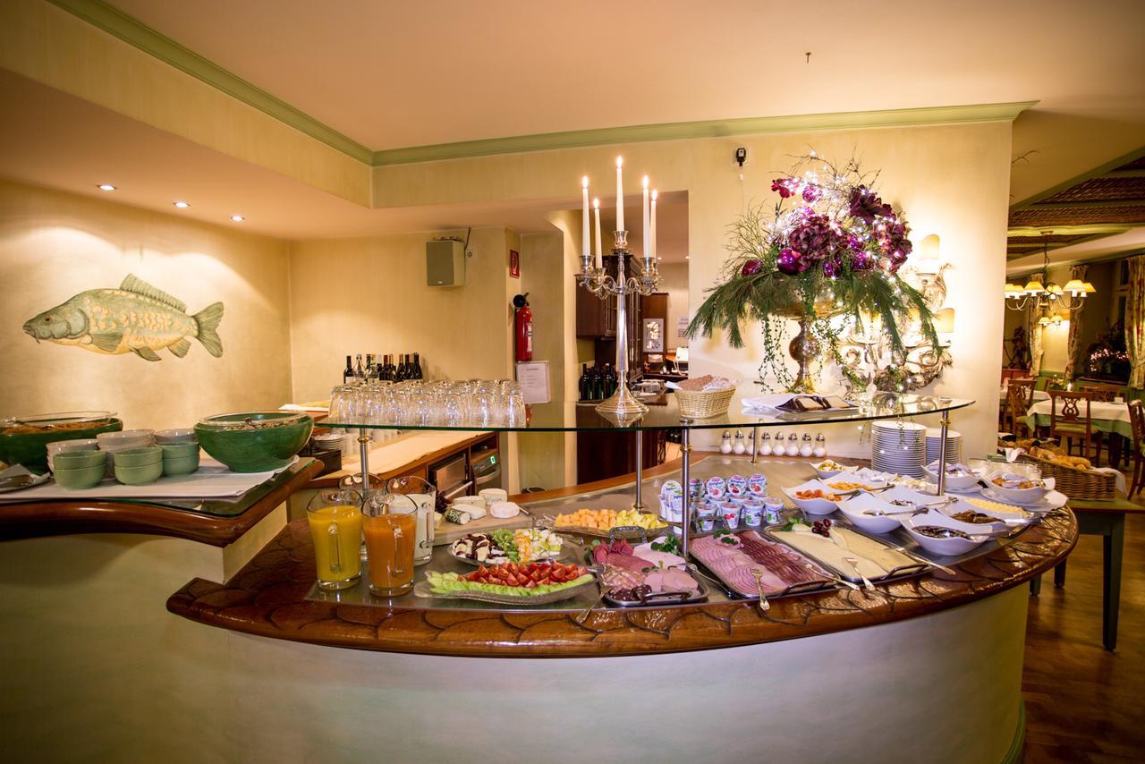 Hotel Karpfen Eberbach  Ngoại thất bức ảnh